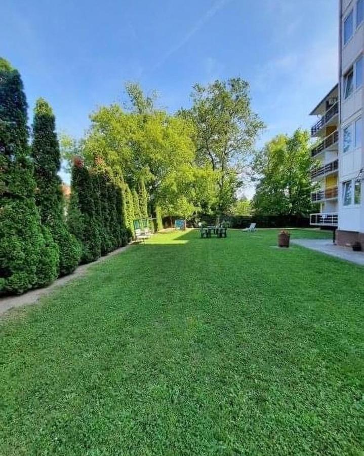 Silver Lodge Ezuestpart Apartman Siófok Eksteriør billede