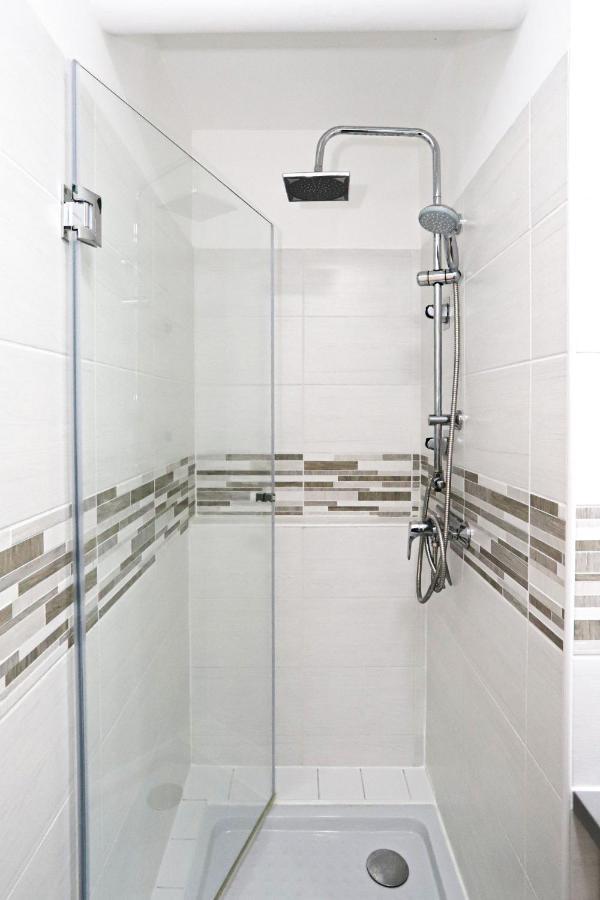 Silver Lodge Ezuestpart Apartman Siófok Eksteriør billede